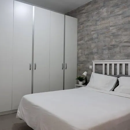 Barullo House *