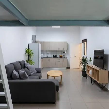 Barullo House Apartment *