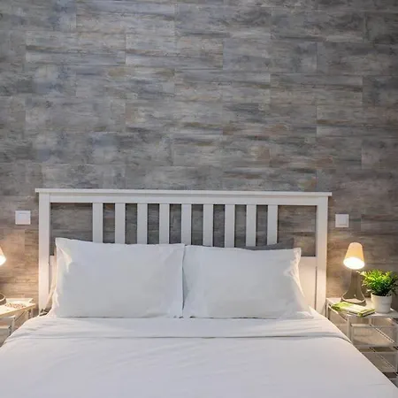 Barullo House *